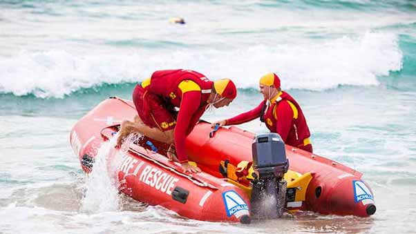 Dee Why SLSC Surf Lifesaving